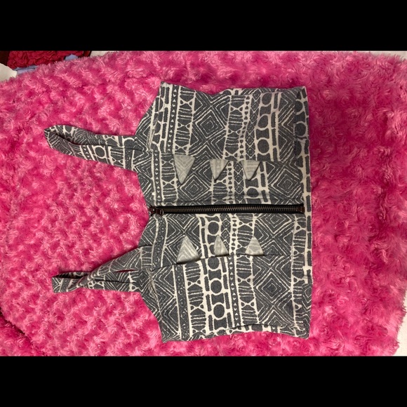 Super cute tank top !! - Picture 3 of 4